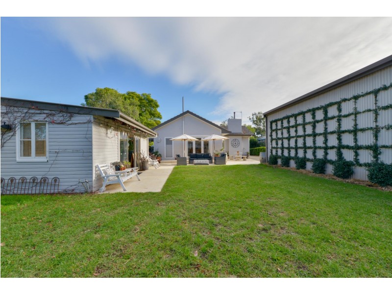 61 Murray Street, Tamworth NSW 2340