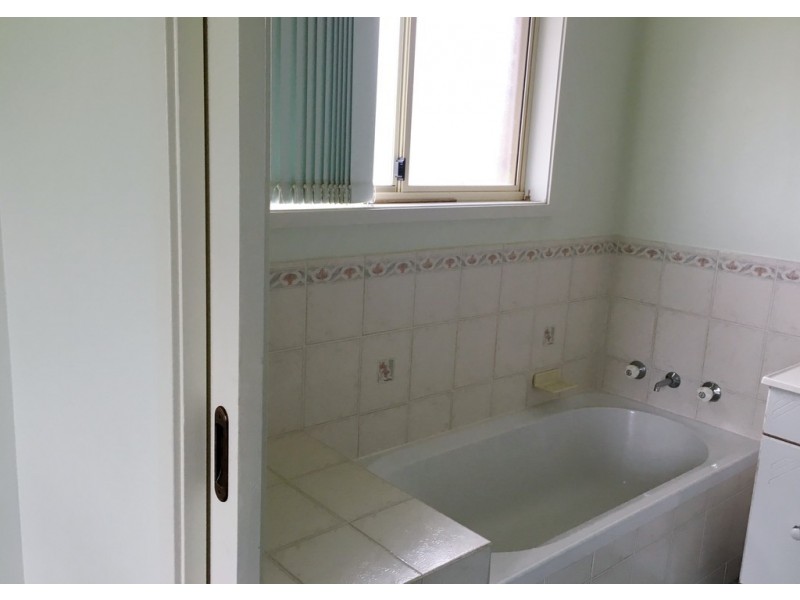 53 Carole Drive, Kootingal NSW 2352