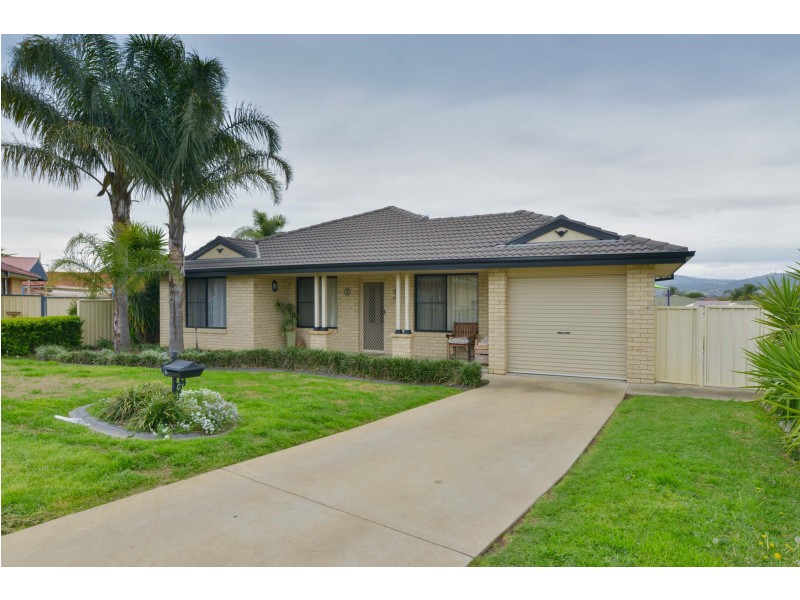 8 Wills Place, Westdale NSW 2340