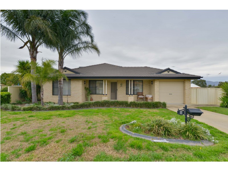 8 Wills Place, Westdale NSW 2340