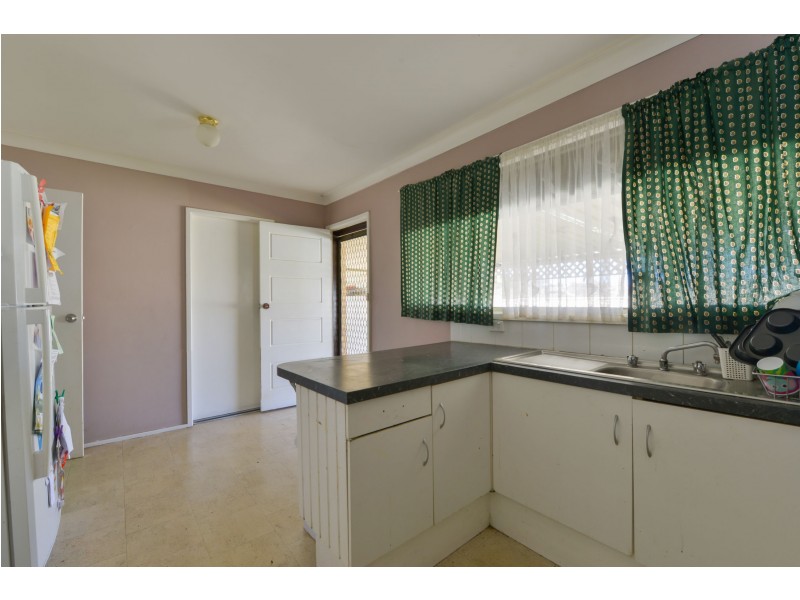 18 Waree Drive, Tamworth NSW 2340