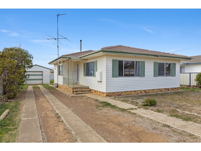 27 Kurrawan Street, Tamworth NSW 2340