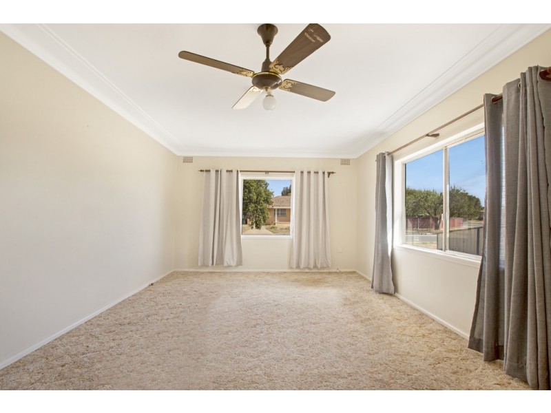 27 Kurrawan Street, Tamworth NSW 2340