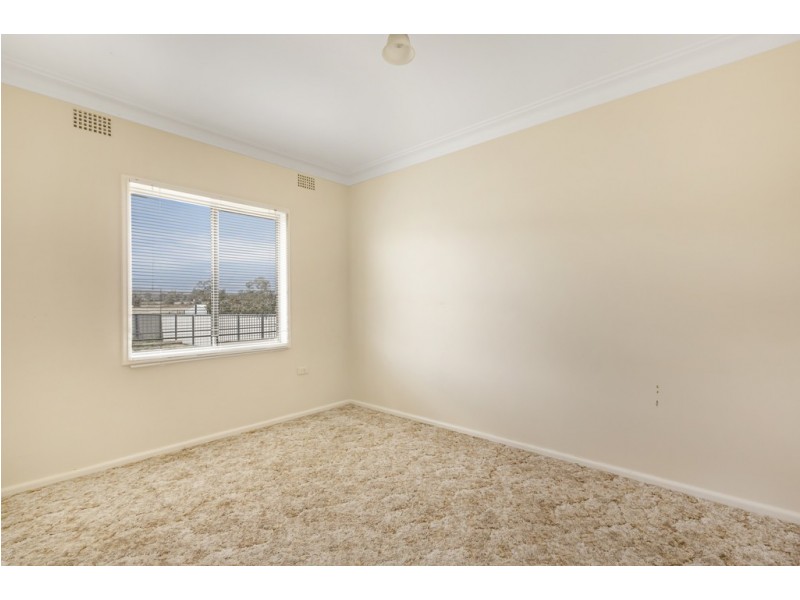 27 Kurrawan Street, Tamworth NSW 2340