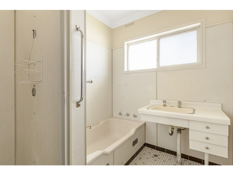 27 Kurrawan Street, Tamworth NSW 2340