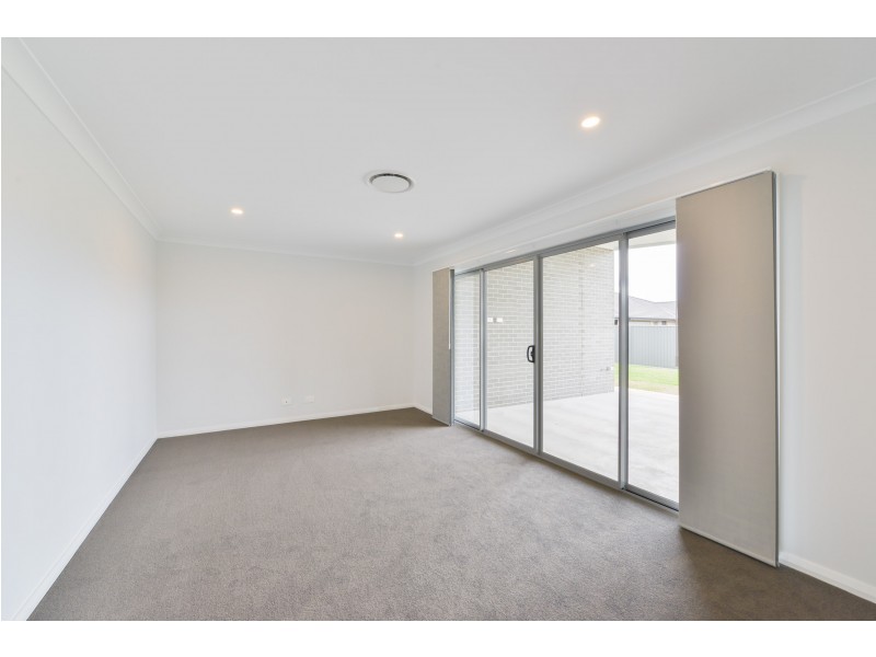 21 Kingham Street, North Tamworth NSW 2340