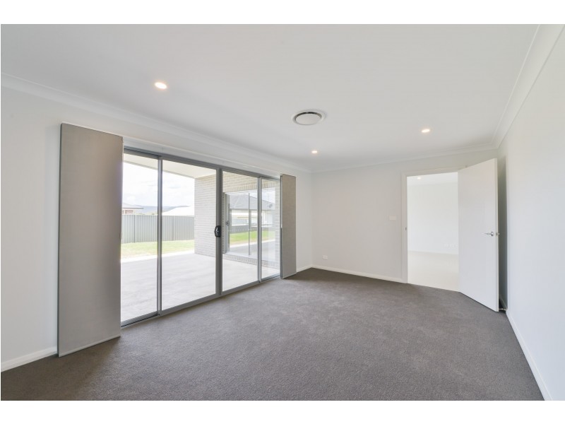 21 Kingham Street, North Tamworth NSW 2340