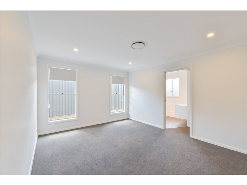 21 Kingham Street, North Tamworth NSW 2340