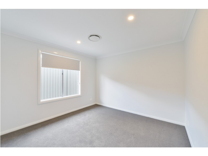 21 Kingham Street, North Tamworth NSW 2340