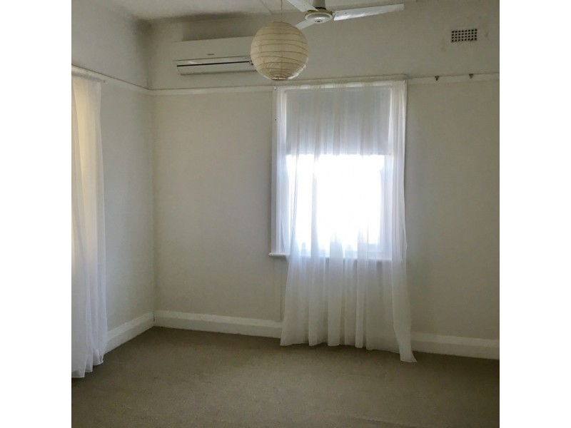 98 Rawson Avenue, Tamworth NSW 2340