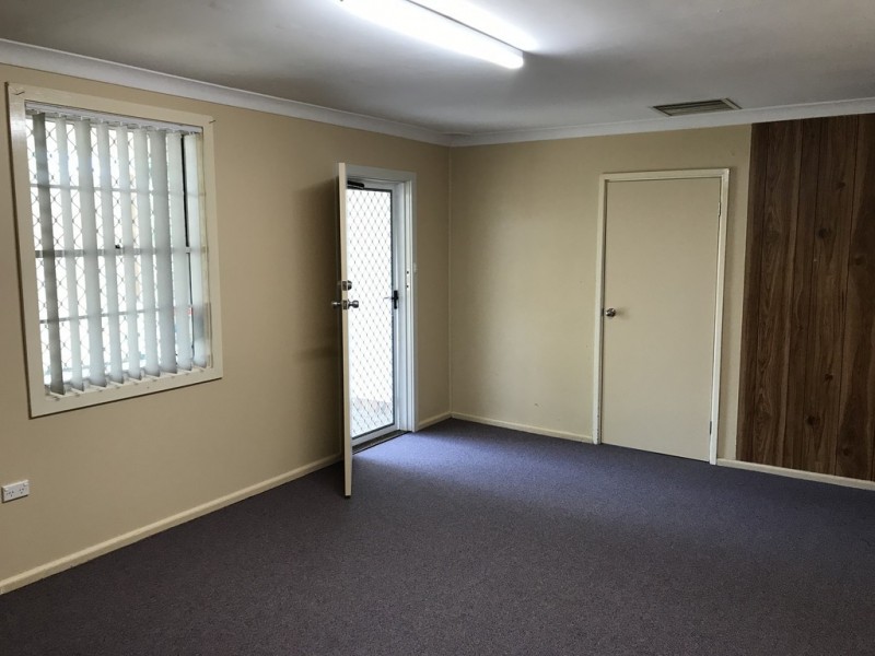 100 Petra Avenue, Tamworth NSW 2340