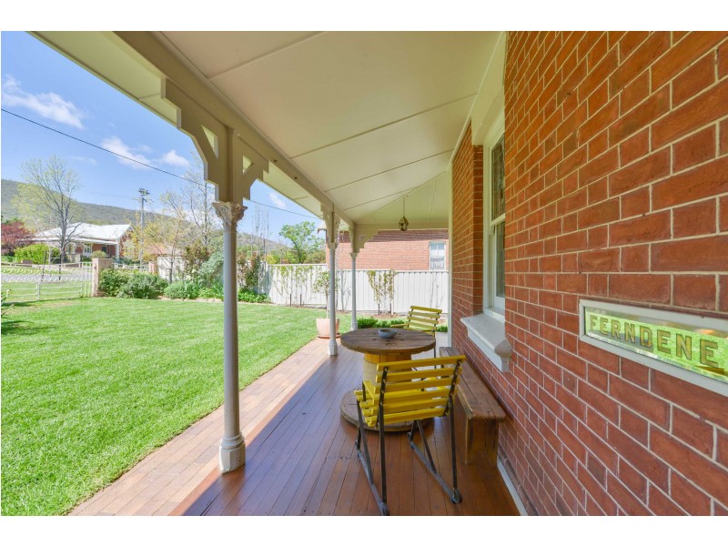 161 Carthage Street, Tamworth NSW 2340