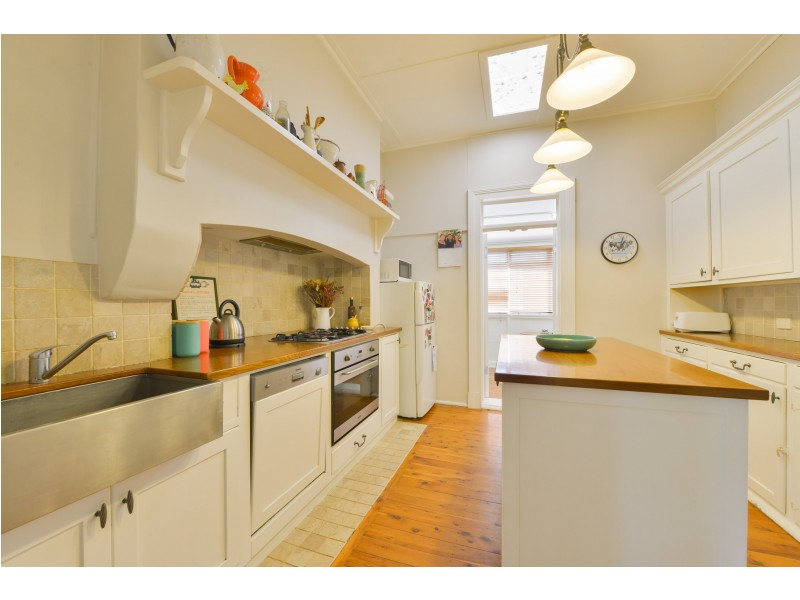 161 Carthage Street, Tamworth NSW 2340