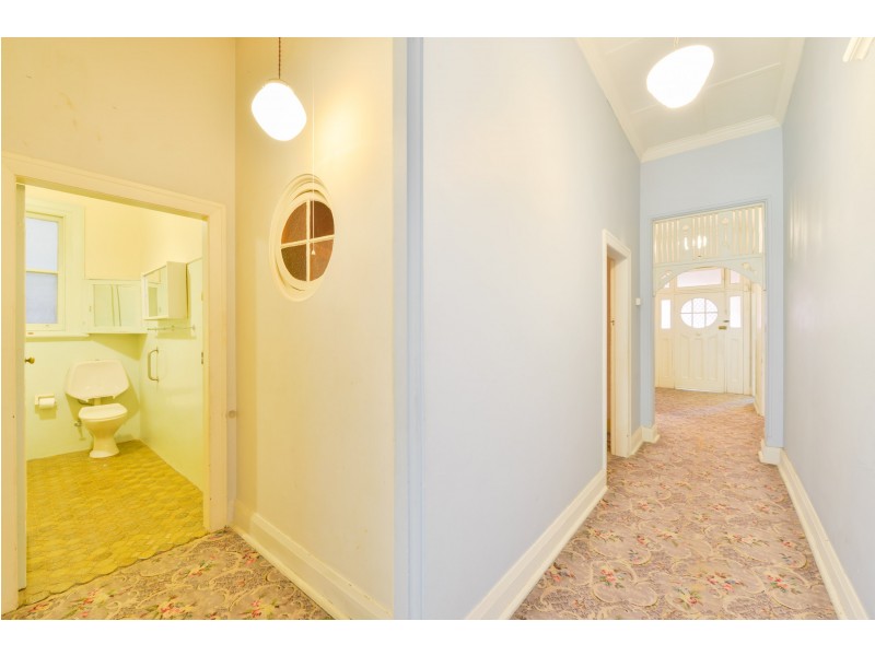 107 Carthage Street, Tamworth NSW 2340