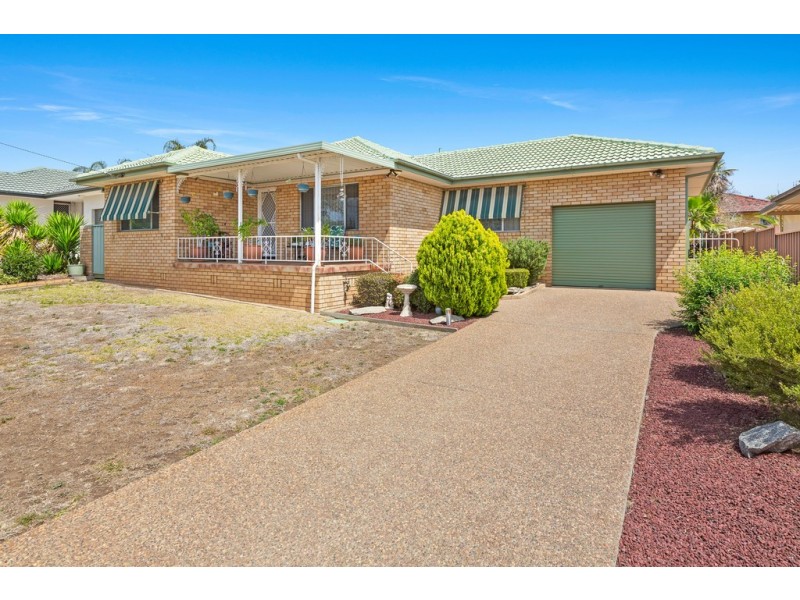 8 Murrawai Street, Tamworth NSW 2340