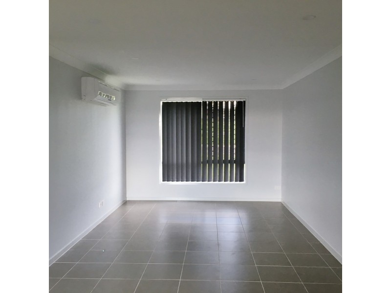 1/64 Tulipwood Crescent, Tamworth NSW 2340