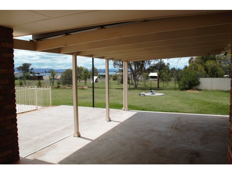 6 Robertson Place, Kingswood NSW 2340