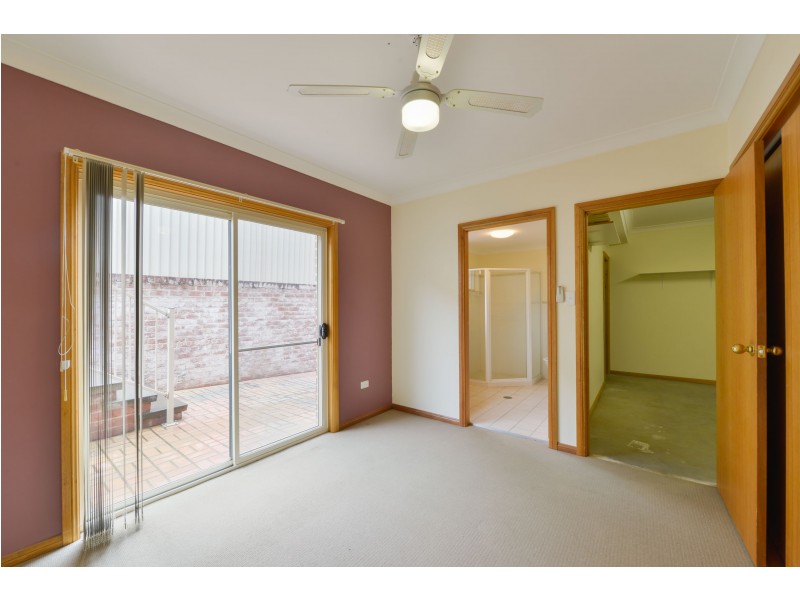 9 Church Street, Tamworth NSW 2340