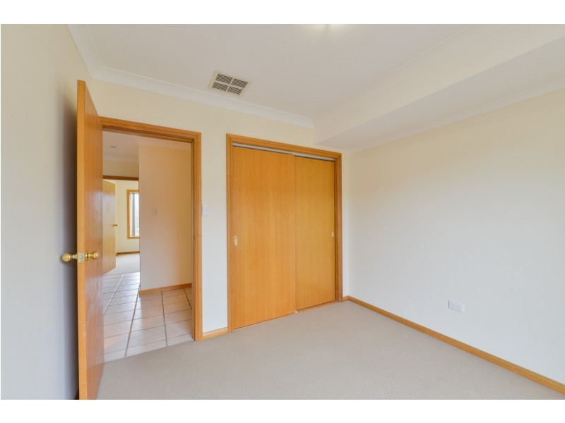 9 Church Street, Tamworth NSW 2340