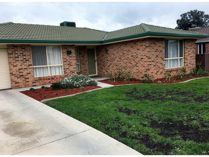 11 Janelle Street, Tamworth NSW 2340