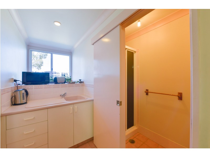 26 Woodburn Way, Tamworth NSW 2340