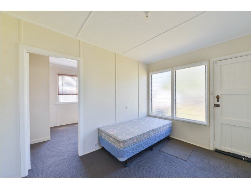 24 Stewart Avenue, Tamworth NSW 2340