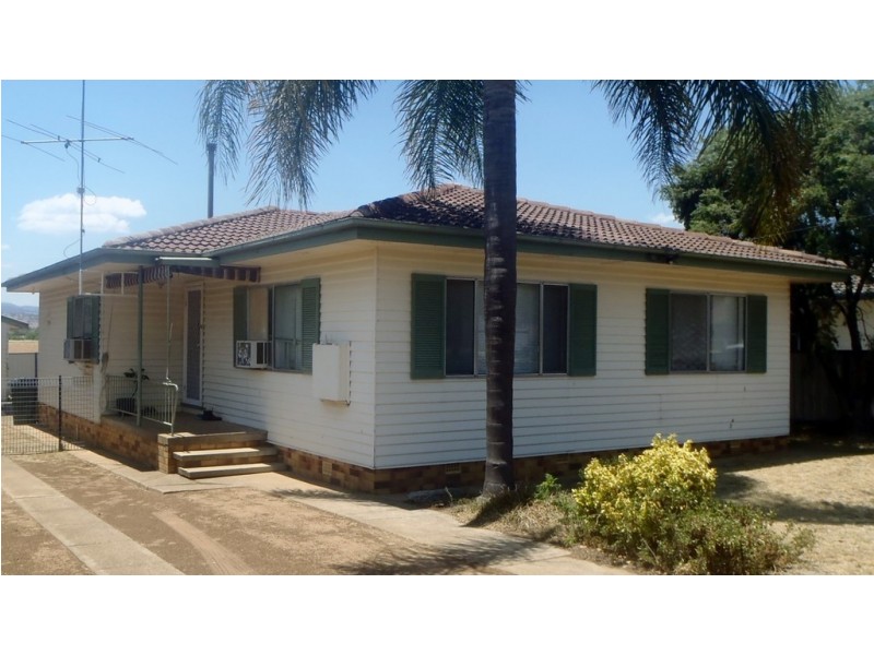 27 Kurrawan Street, Tamworth NSW 2340