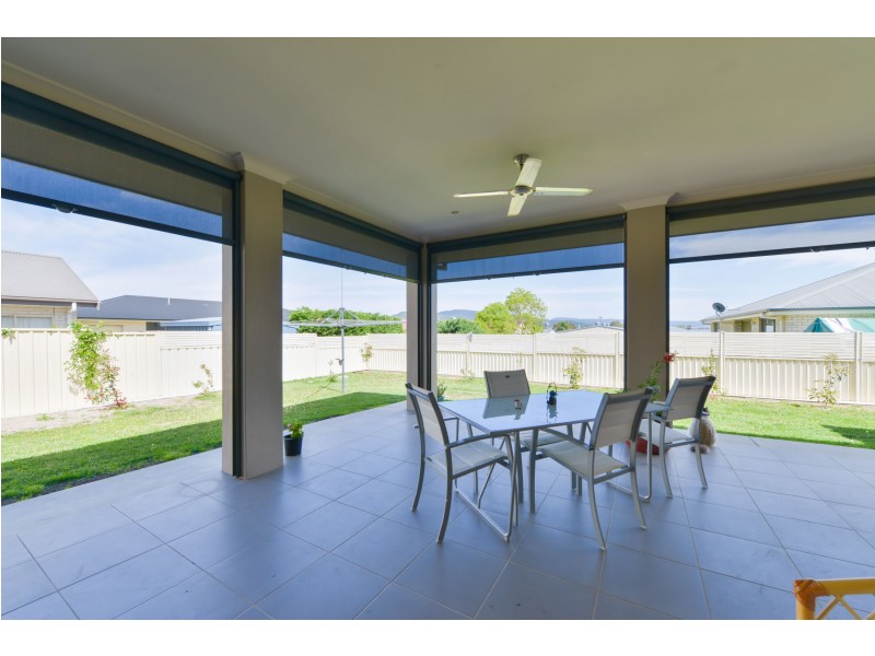 24 Glencoe Street, Manilla NSW 2346