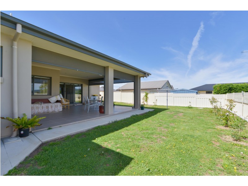 24 Glencoe Street, Manilla NSW 2346