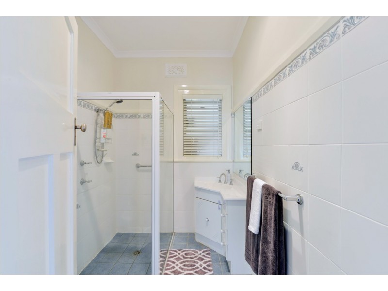 10 Griffin Avenue, Tamworth NSW 2340