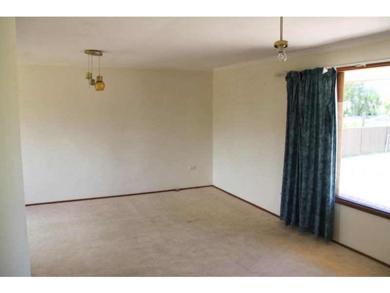 11 Murrawai Street, Tamworth NSW 2340
