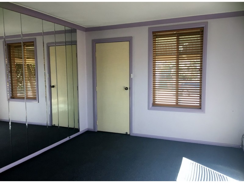 1/8 Curlew Crescent, Tamworth NSW 2340