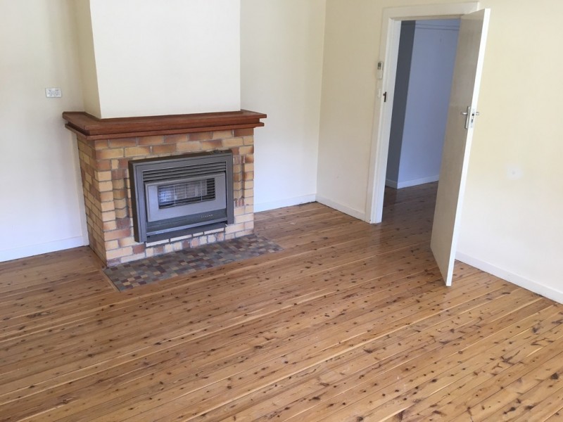 126 Piper Street, Tamworth NSW 2340