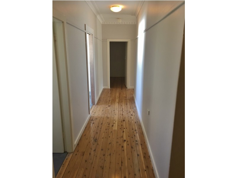 126 Piper Street, Tamworth NSW 2340