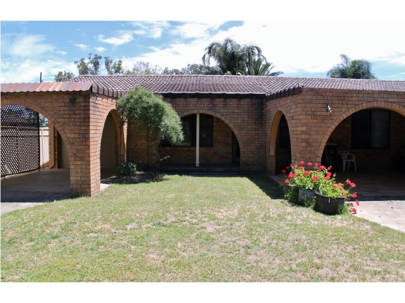 34 Waree Drive, Tamworth NSW 2340