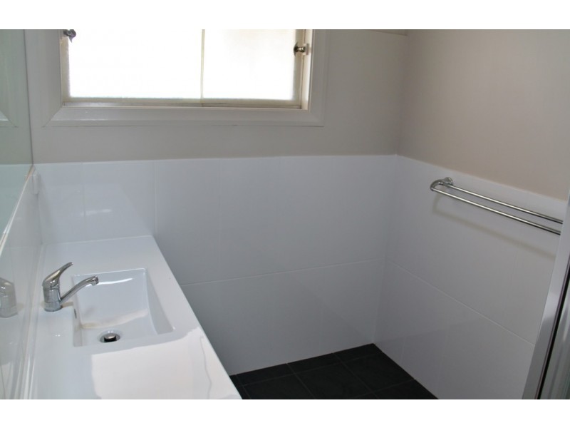 390 Armidale Road, Tamworth NSW 2340