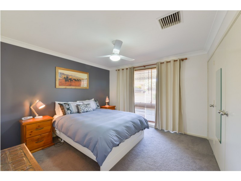 18 Windhover Crescent, Calala NSW 2340