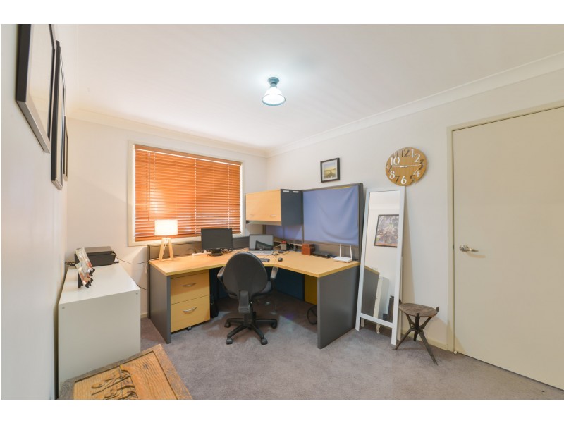 18 Windhover Crescent, Calala NSW 2340
