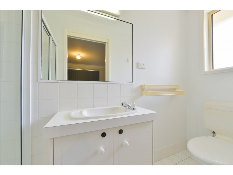 10 Dibar Drive, Tamworth NSW 2340