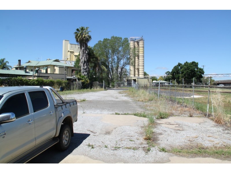 37 Denison Street, Tamworth NSW 2340
