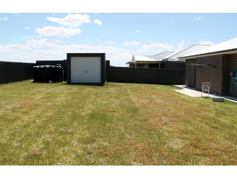 22 Semillon Drive, Tamworth NSW 2340