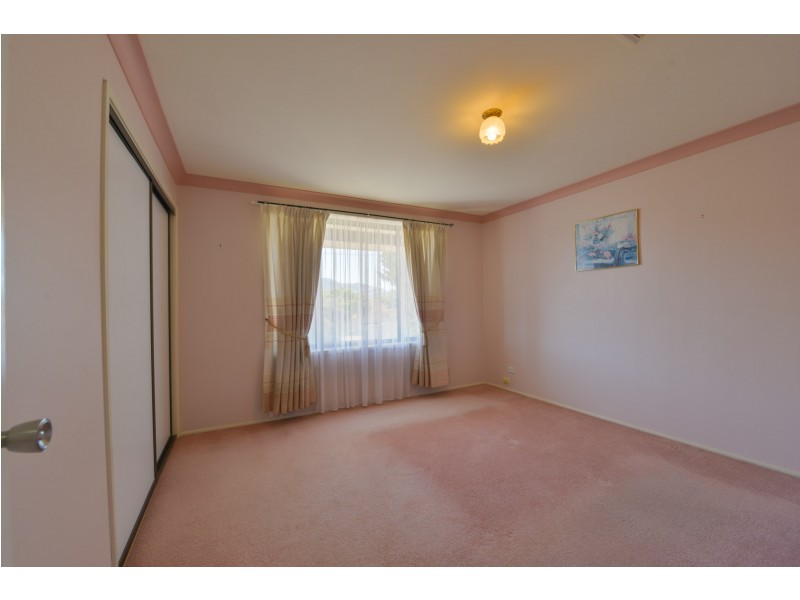 4 Lindon Crescent, Kootingal NSW 2352