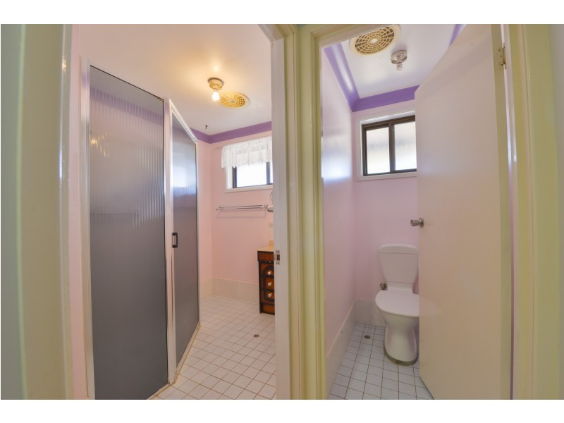 4 Lindon Crescent, Kootingal NSW 2352