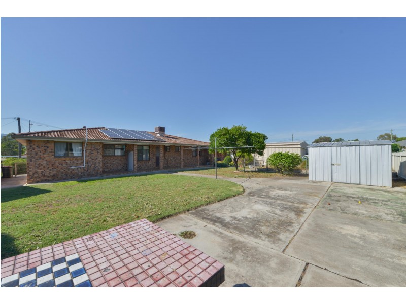 4 Lindon Crescent, Kootingal NSW 2352
