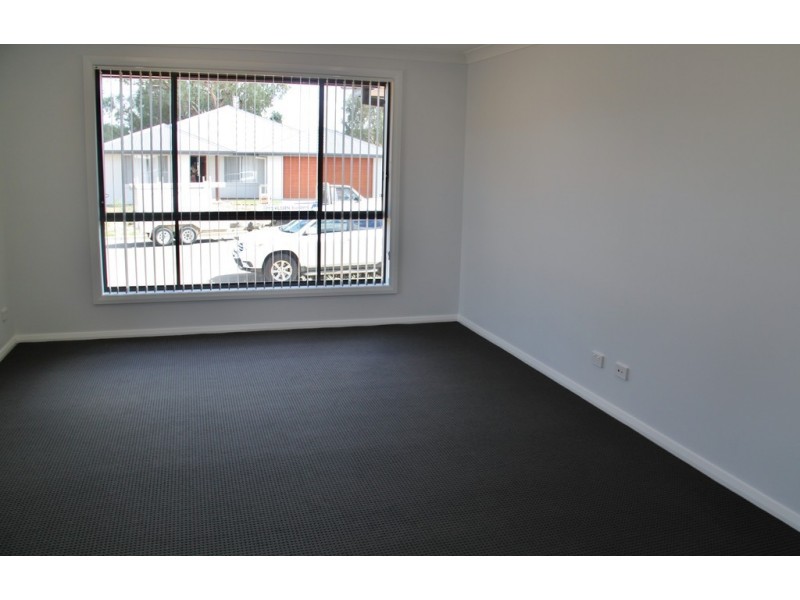 21 Faringdon Street, Tamworth NSW 2340