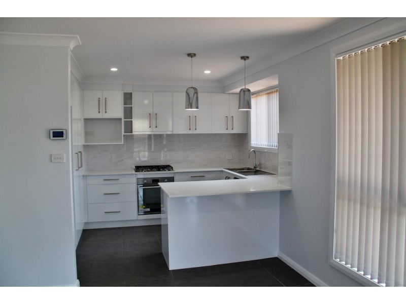 21 Faringdon Street, Tamworth NSW 2340