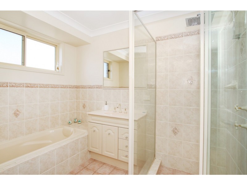 4 Finch Place, Tamworth NSW 2340