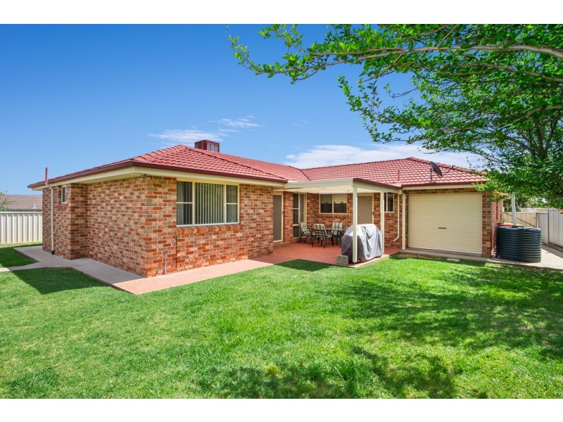 4 Finch Place, Tamworth NSW 2340