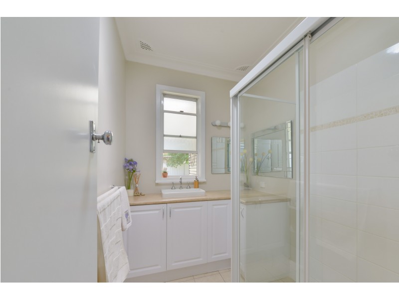 2B David Street, Tamworth NSW 2340