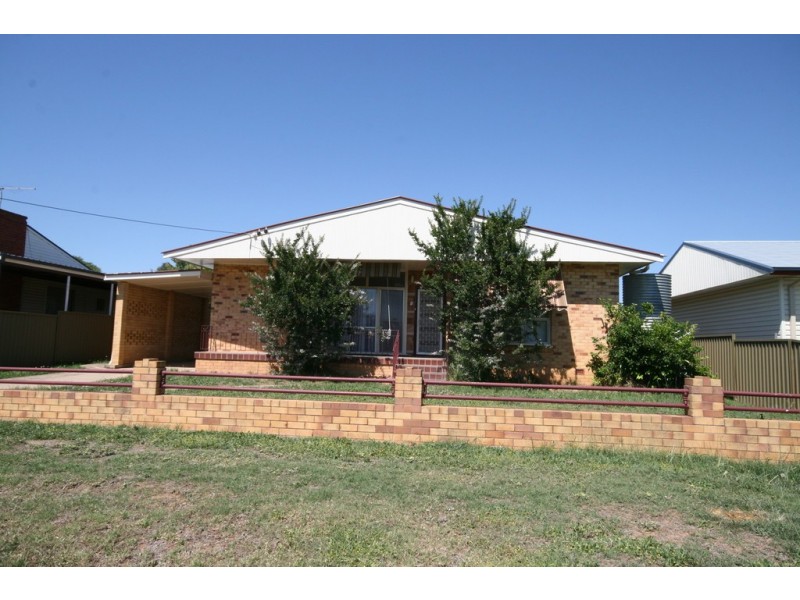 14 Croydon Avenue, Tamworth NSW 2340